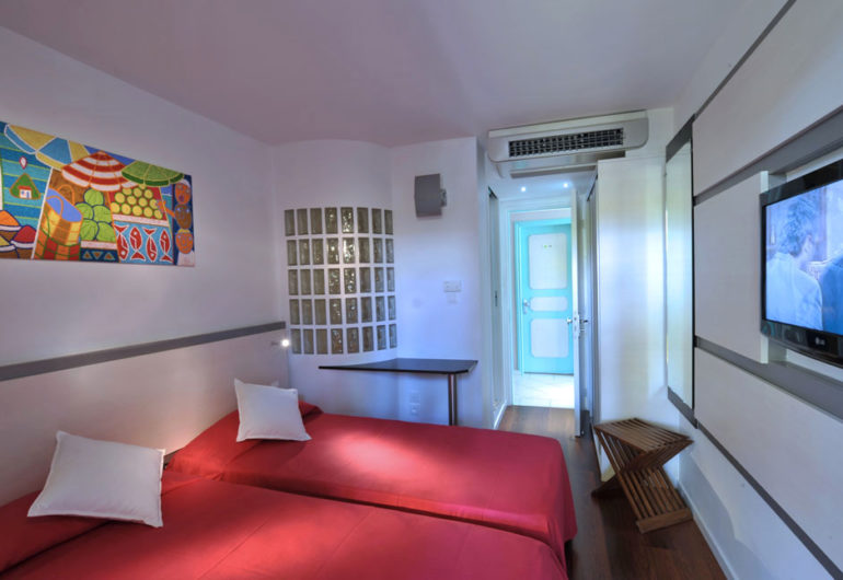 alamanda-hotel-room