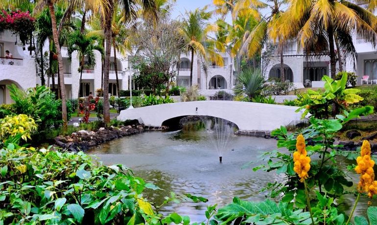 casuarina-resort-and-spa-trou-aux-biches-fountain-view