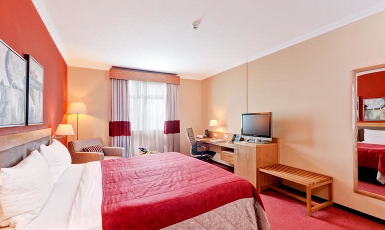 hennessy-park-hotelrooms1