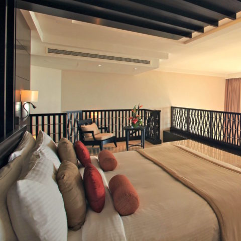 intercontinental-balaclava-4105950002-1x1